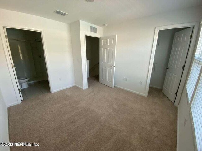 Building Photo - 8336 Zenith Cir
