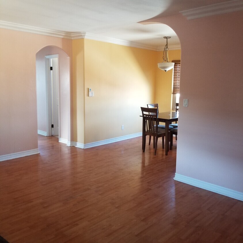 4548 Hawley Blvd Unit 10