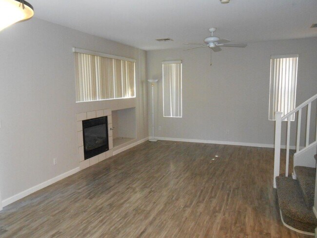 Foto del edificio - Spacious Home 2 Story Home in Black Mountain