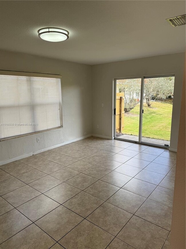 Foto del edificio - 7605 NW 38th Ct