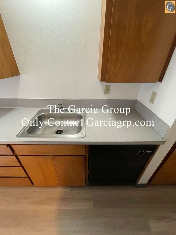 Photo - 3712 S Kelly Ave House