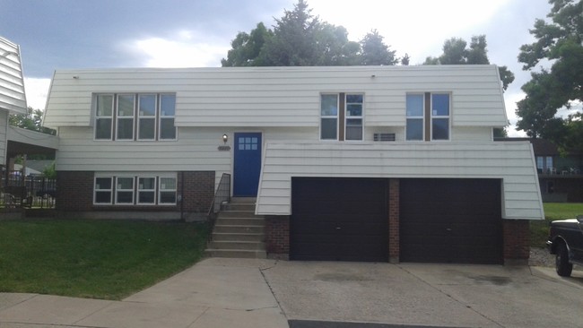 Building Photo - 8840 W Jewell Ave
