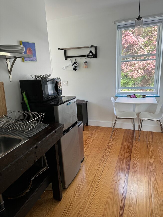 Kitchen and dining (new fridge is bigger) - 33 Atlantic St