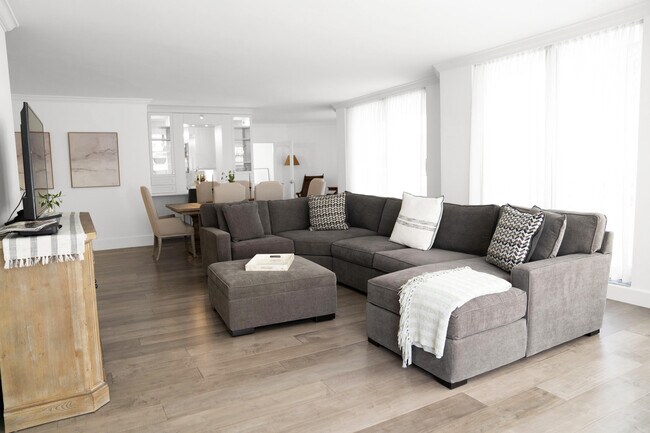 Foto del edificio - 3322 Casseekey Island Rd