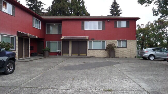 Big Parking Lot w/ Dedicated Space - 7905 N Fessenden St