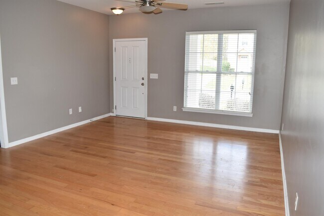 Foto del edificio - 2035 Golden Ridge Ln