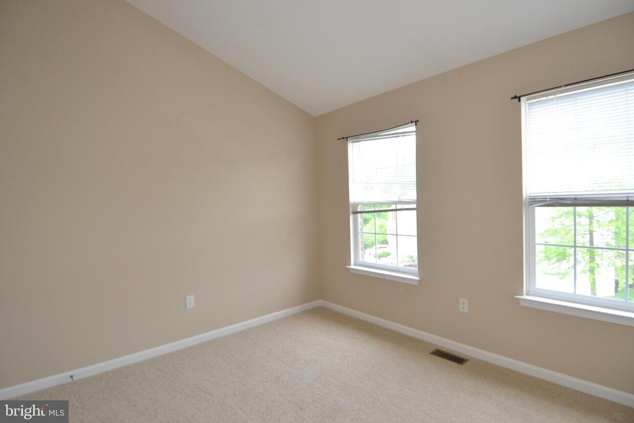 Foto principal - 1029 Meandering Way