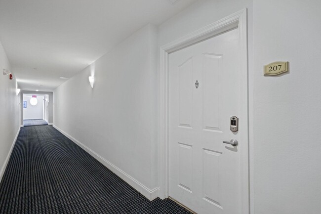 Foto del edificio - 250 NE 3rd Ave