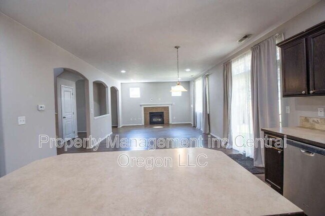 Building Photo - 20278 Knightsbridge Pl