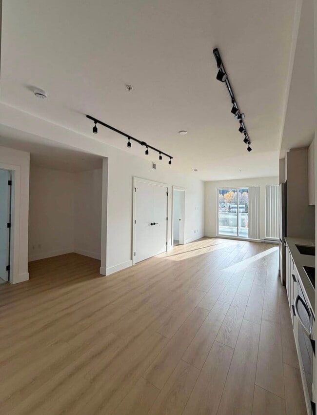 Building Photo - 3075 Murray St