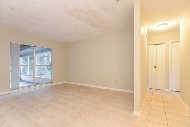 Building Photo - 16536 Forestlake Dr