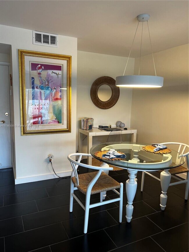 Foto del edificio - 2840 S Ocean Blvd