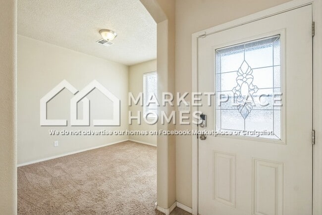 Building Photo - 7114 Wasilla Dr NE