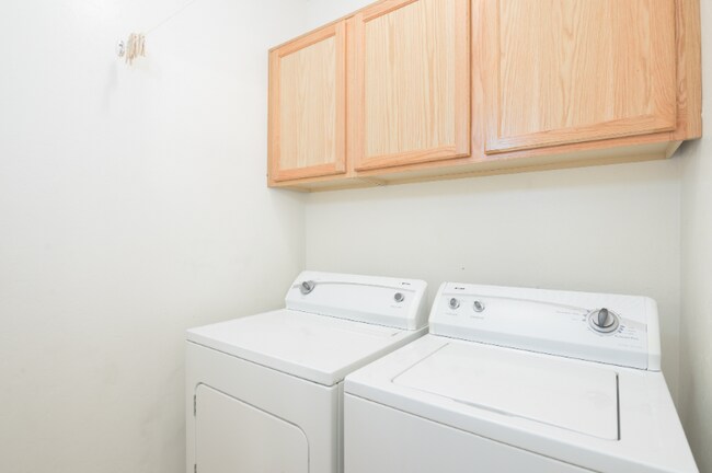 Foto del edificio - 1312 E 8th St