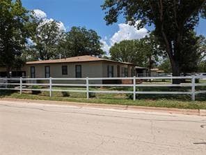 Building Photo - 1142 S Bowie Dr