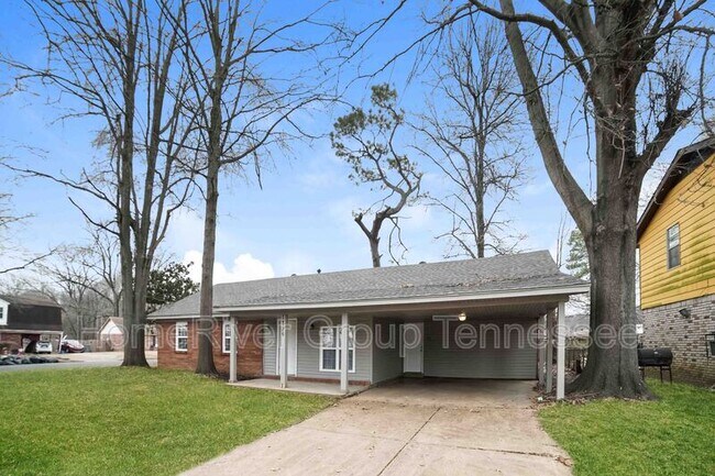 Building Photo - 1756 W Holmes Rd