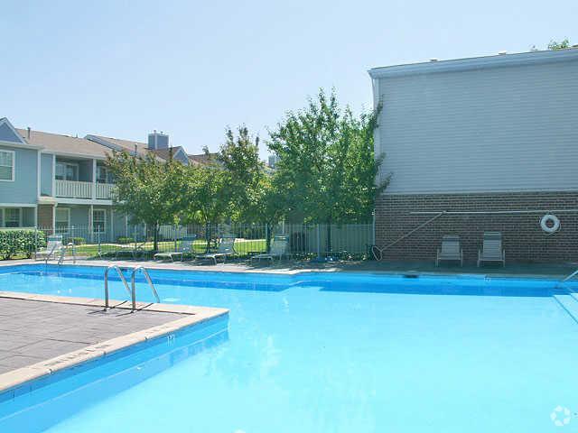 Waterford Green Apartments Naperville