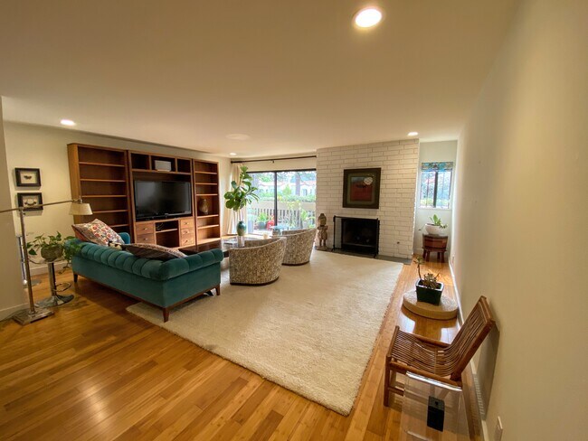 Foto del edificio - 858 12th St