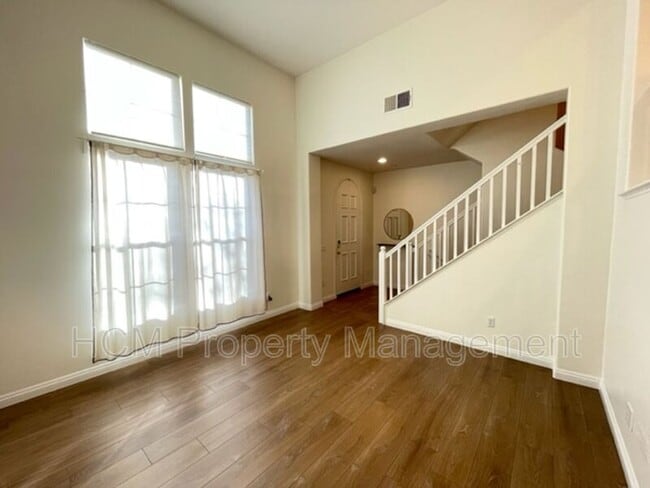 Building Photo - 7 Bonsall