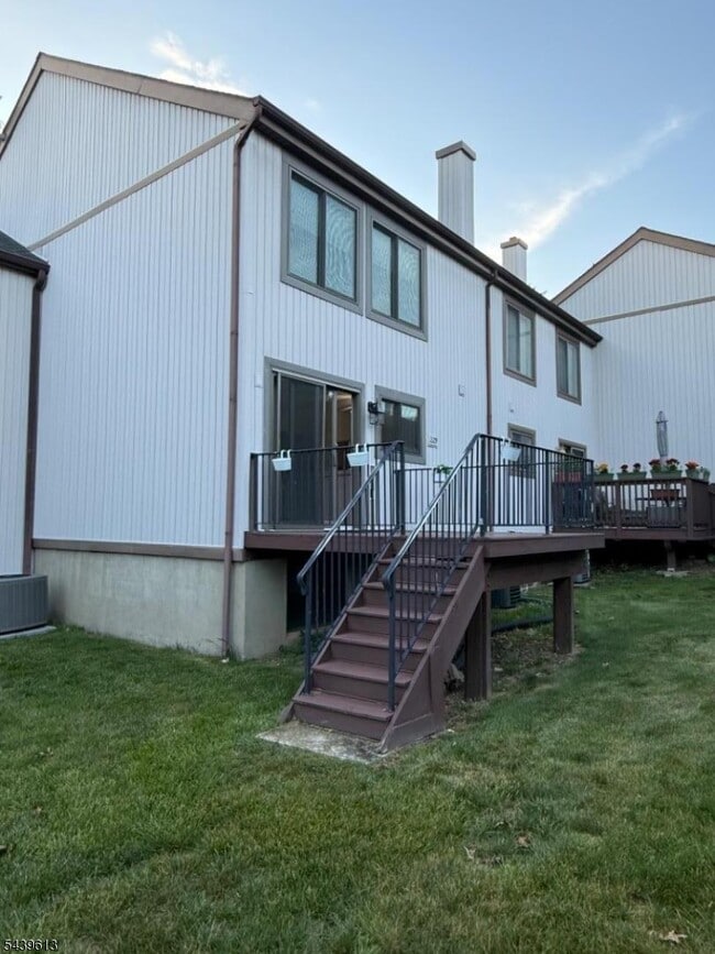 Building Photo - 13229 Dell Pl
