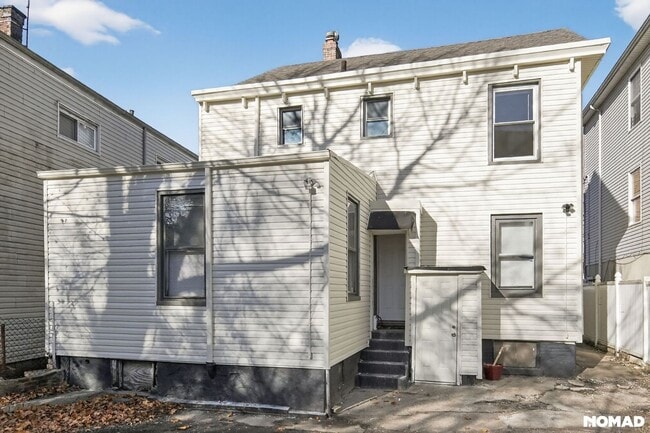 Building Photo - 156 Old Bergen Rd