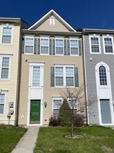 Building Photo - 30 Scholarship Ln