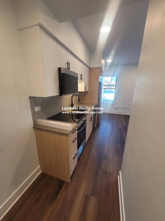 Foto del edificio - 1239 Chicago Ave