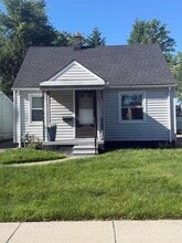 Building Photo - 20846 Hampton St