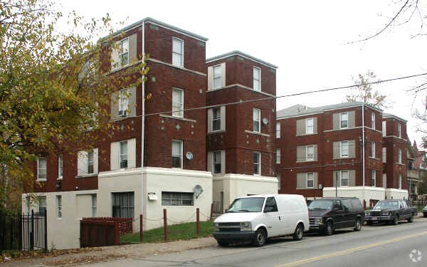 Building Photo - 334-342 Forest Ave