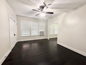 Building Photo - 1126 Berthea St