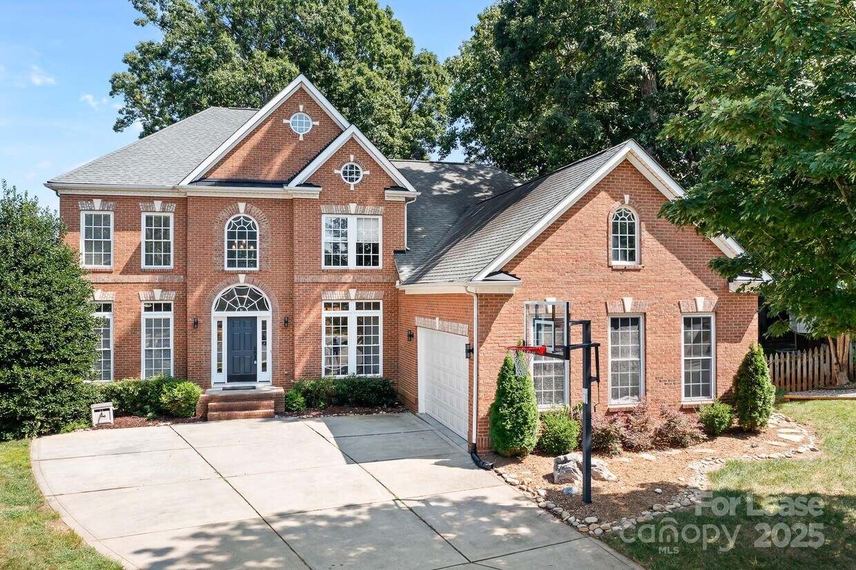 Primary Photo - 20428 Marblehead Ct