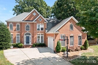 Building Photo - 20428 Marblehead Ct