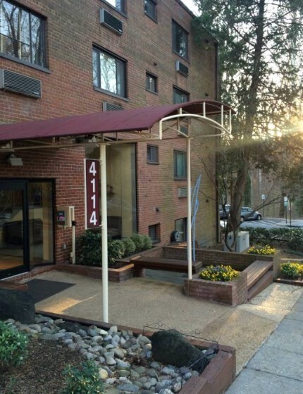 Foto del edificio - 4114 Davis Pl NW