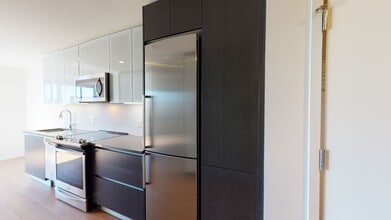 Interior Photo - 345 Harrison