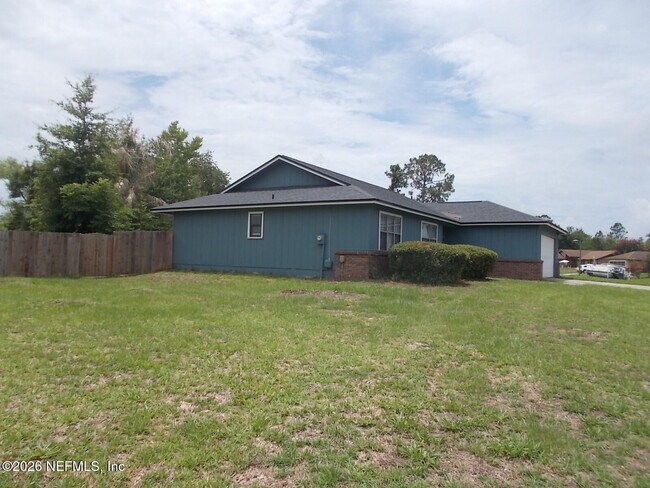 Foto del edificio - 7529 Falcon Trace Dr W