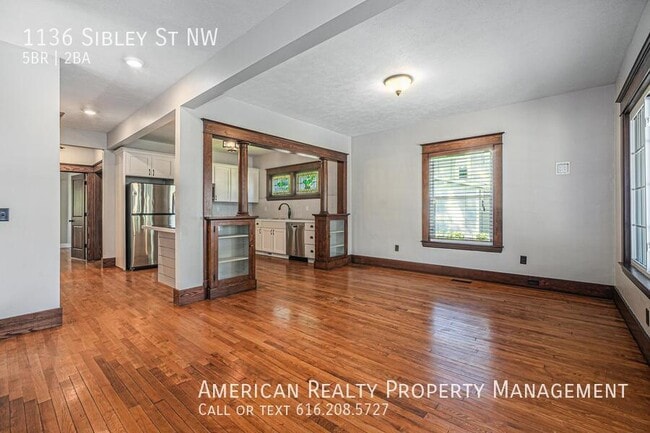 Foto del edificio - 1136 Sibley St NW