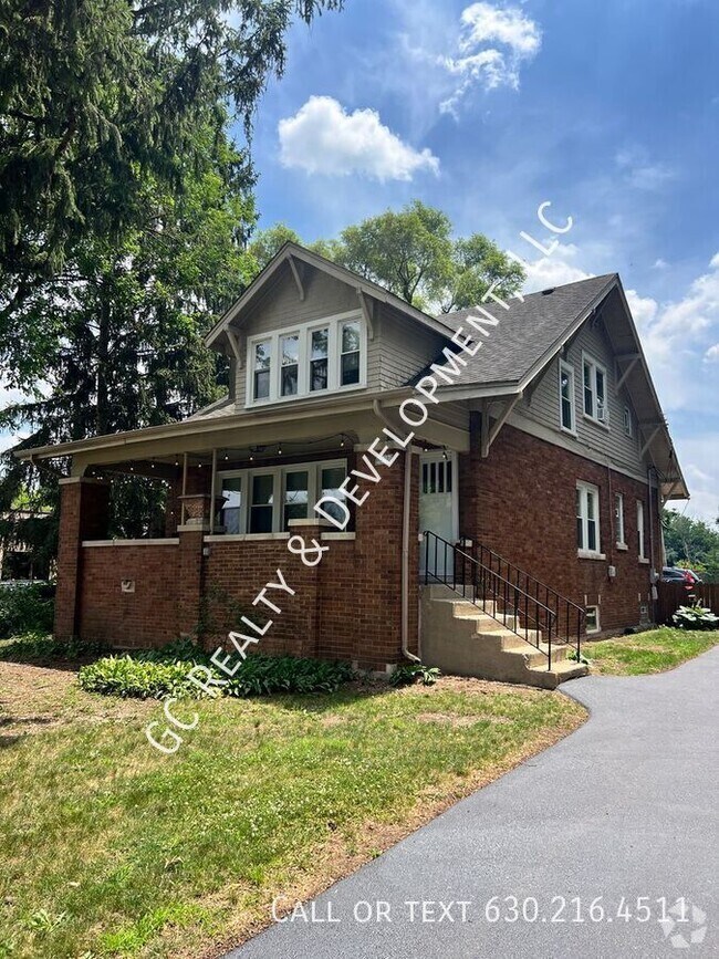 Building Photo - 2317 Maple Ave