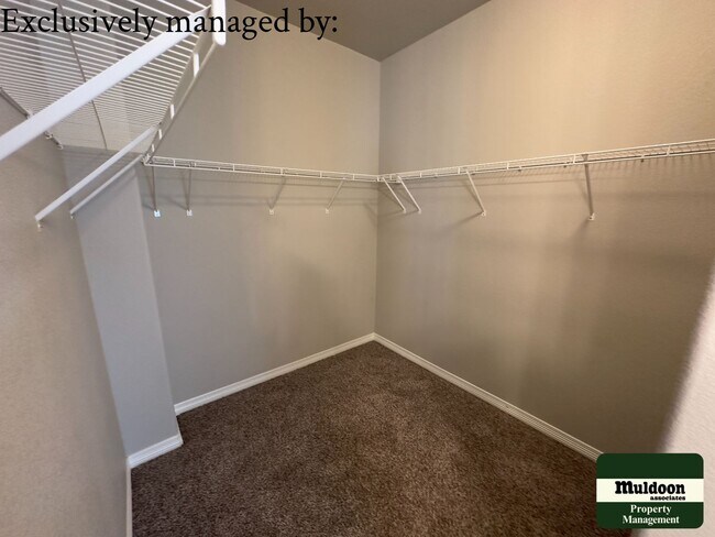 Foto del edificio - Amazing Home - All The Upgrades! Available Now!