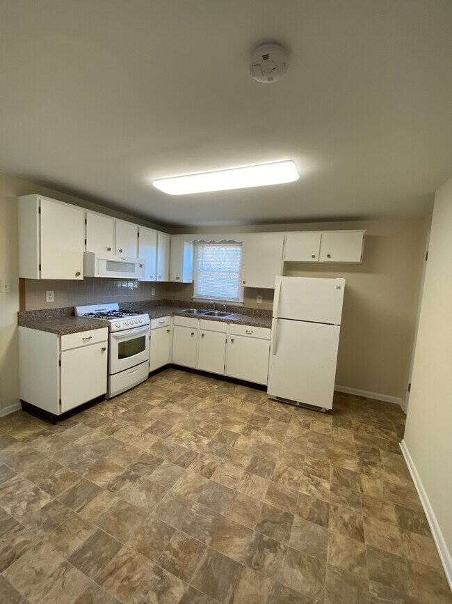 Building Photo - 3004 Churchville Rd