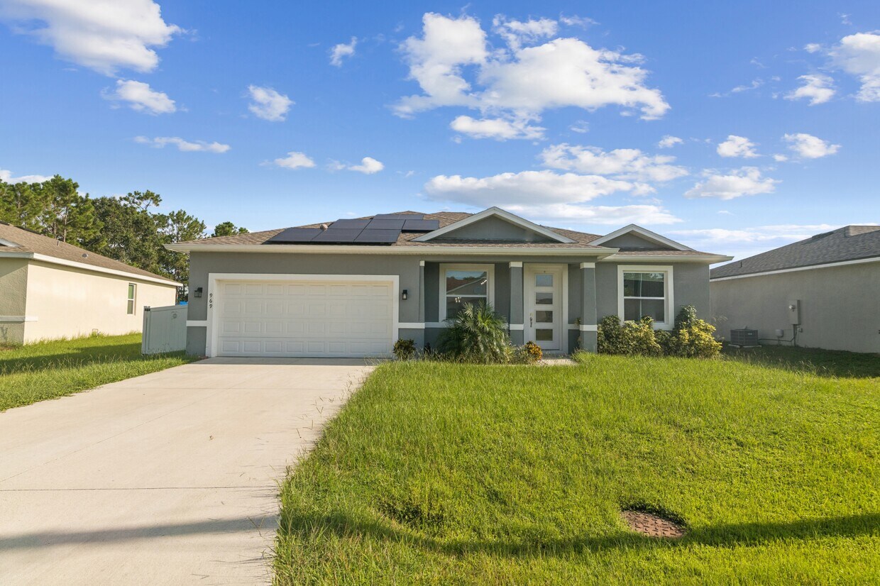 Foto principal - 969 Cambridge Ct