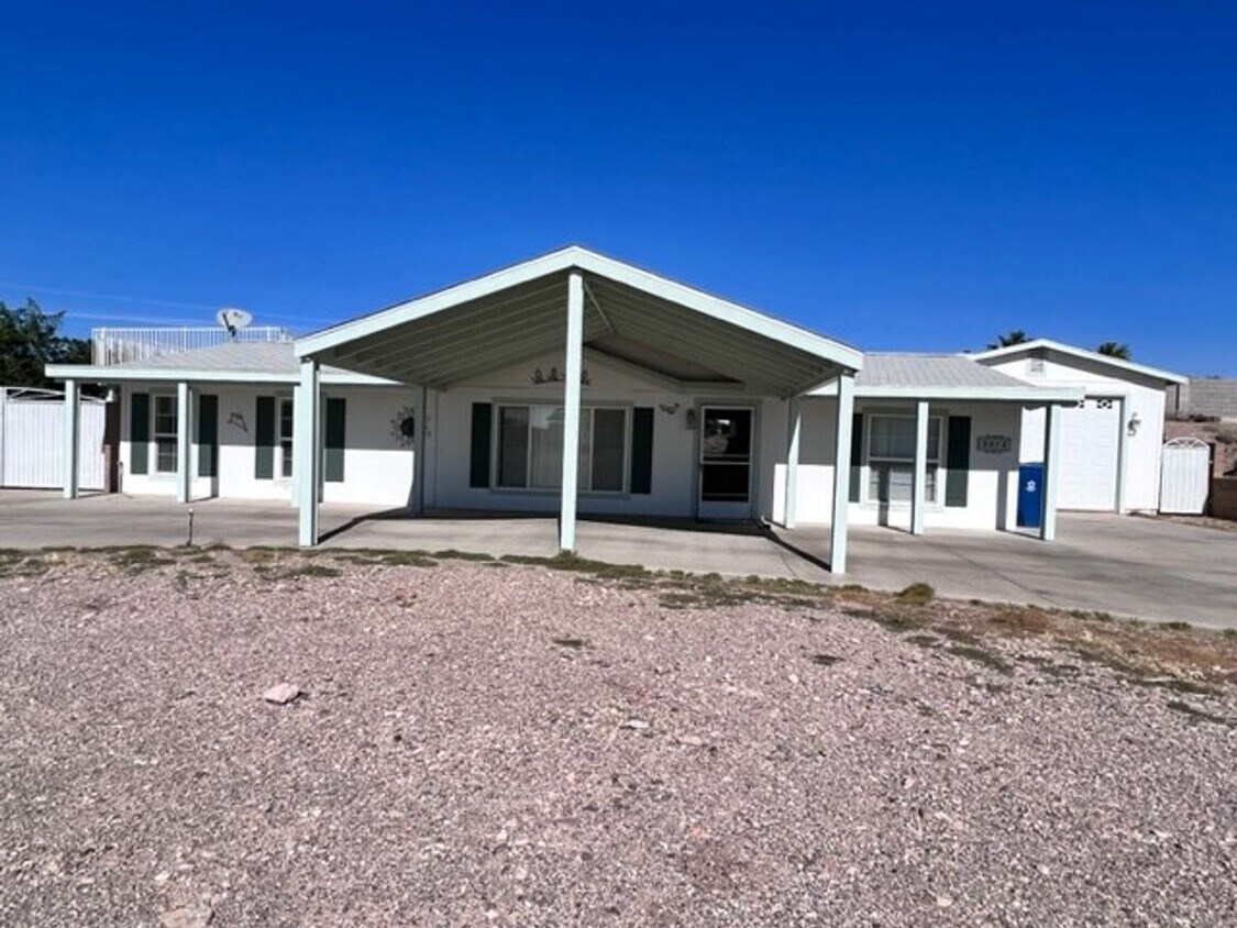 Foto principal - 2BR Vacation Home with yard and Observatio...