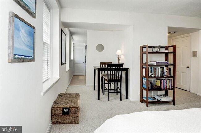 Foto del edificio - 3660 38th St NW