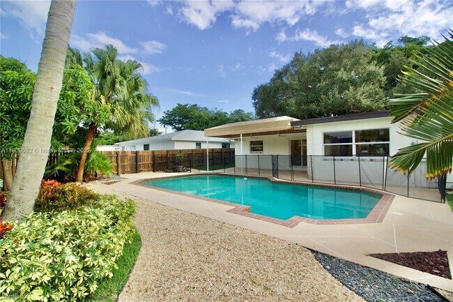 Foto del edificio - 3 br, 2 bath House - 5401 Pierce St