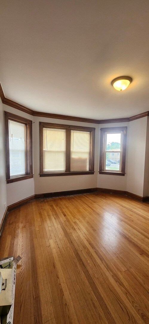 Foto del edificio - 4854 W Potomac Ave