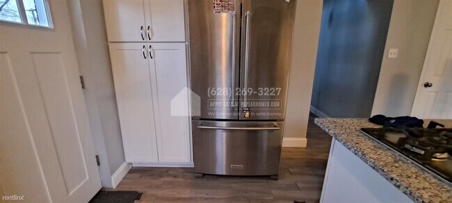 Foto del edificio - 3 br, 3.5 bath House - 3170 S Compton Ave -