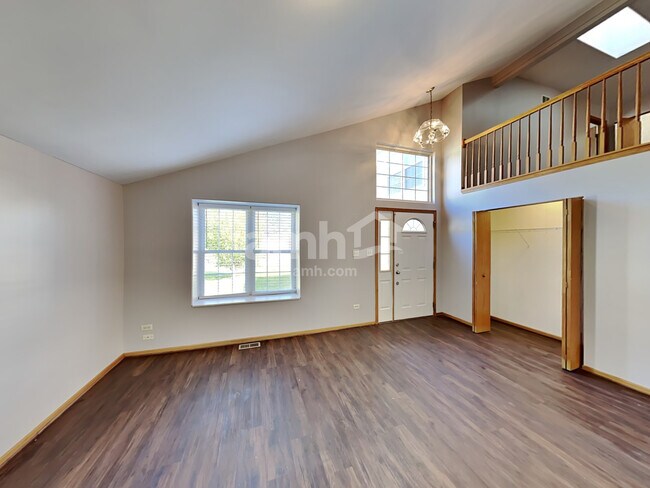 Building Photo - 1303 Lasser Drive