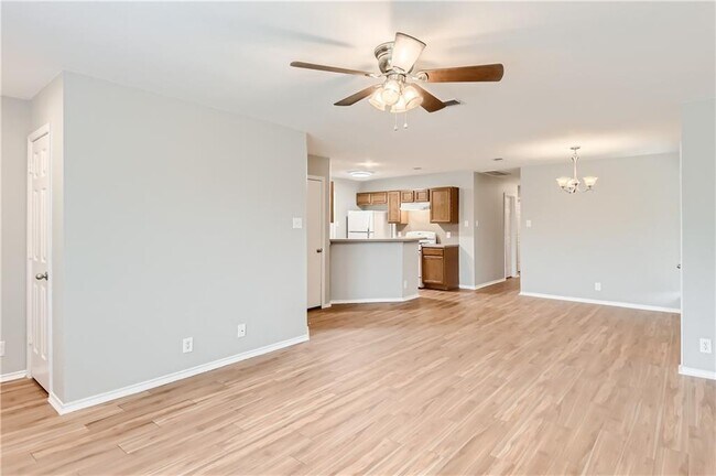 Foto del edificio - 2511 Cypress Ln
