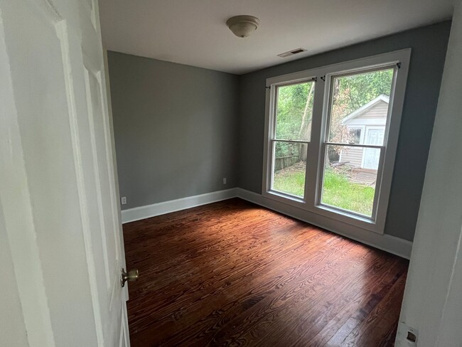 Building Photo - DOWNTOWN WILMINGTON - 2 Bedroom/2 Bath