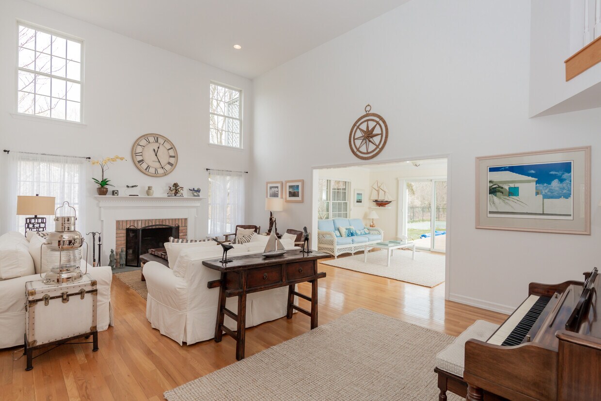 Foto principal - 8 Wood Edge Ct