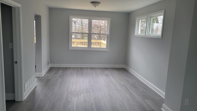 Foto del edificio - 8637 Hoerner Ave